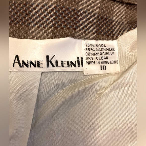 Anne Klein Wool and Cashmere Blazer - Picture 5 of 5